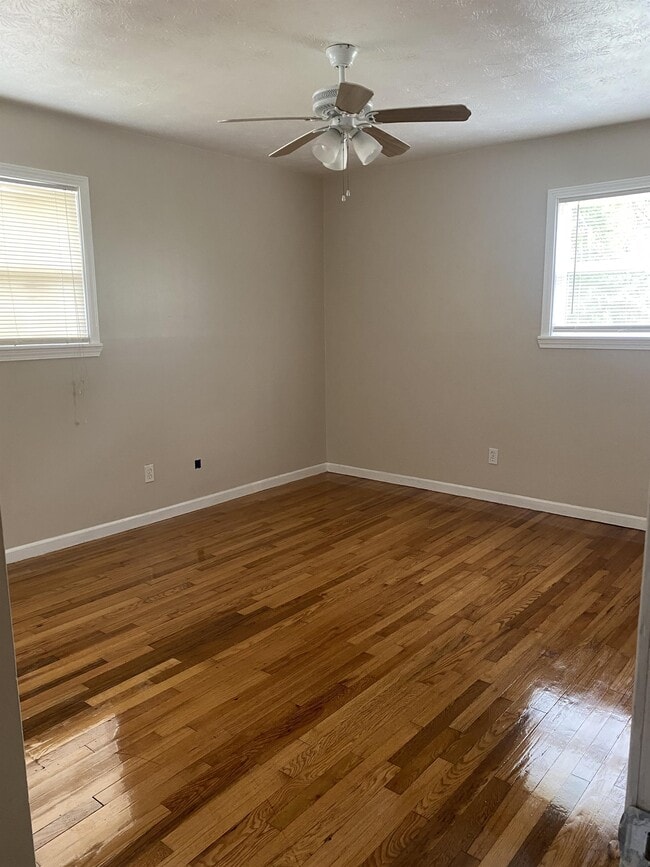 Building Photo - 14311 Veterans Memorial Hwy