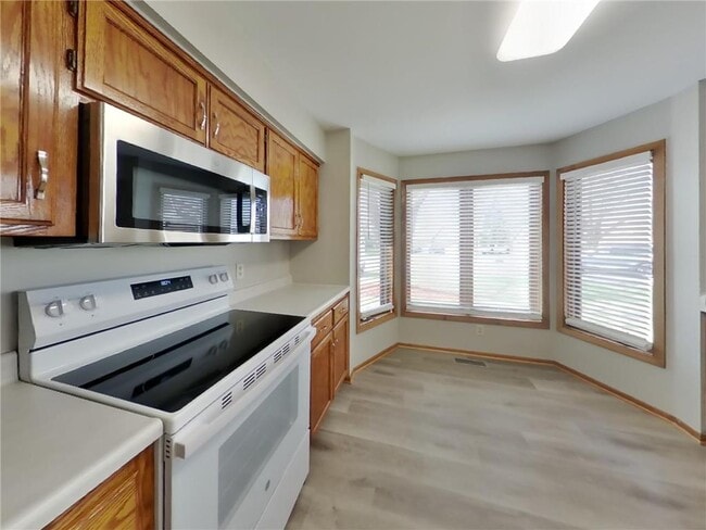 Building Photo - 4350 Thornhill Ln