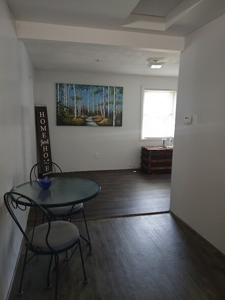 Building Photo - 0 Sea View Dr