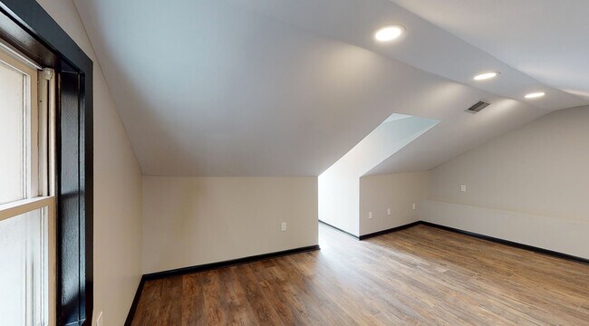 Bedroom #3 - 1819 E Carson St