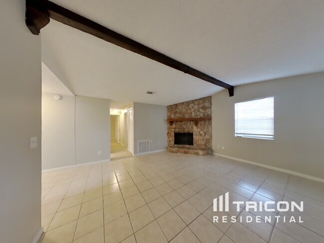 Building Photo - 2846 Tanglewood Blvd