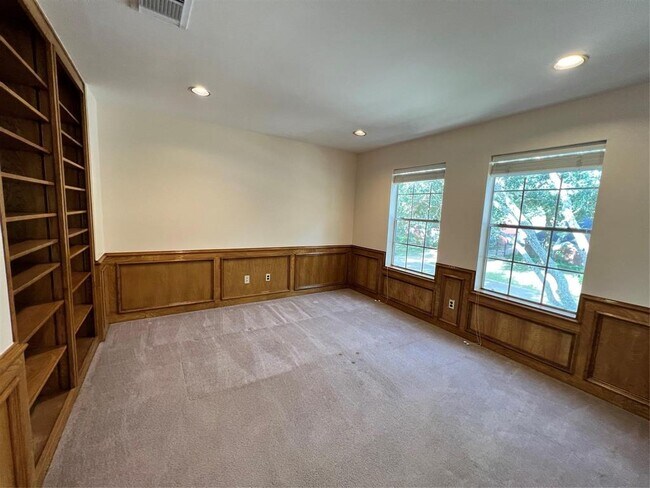 Building Photo - 4831 Hillswick Dr