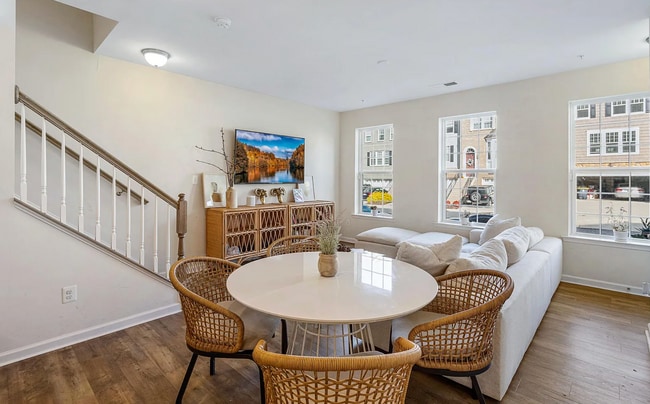 Building Photo - 6907 Stoddert Ln