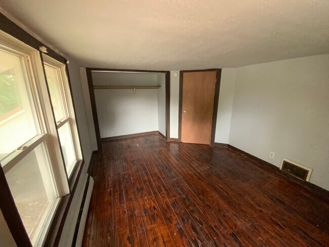 Building Photo - 230 S Virginia Ave