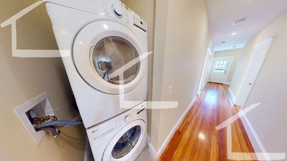 Building Photo - 27 Champney St