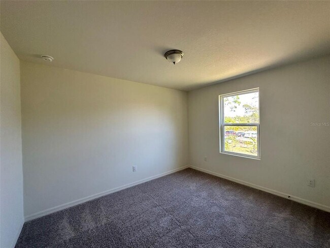 Building Photo - 1242 Autumn St