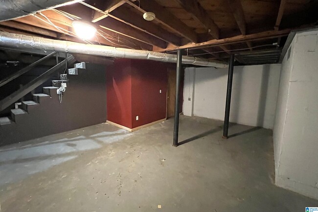 Building Photo - 117 Lawson Dr