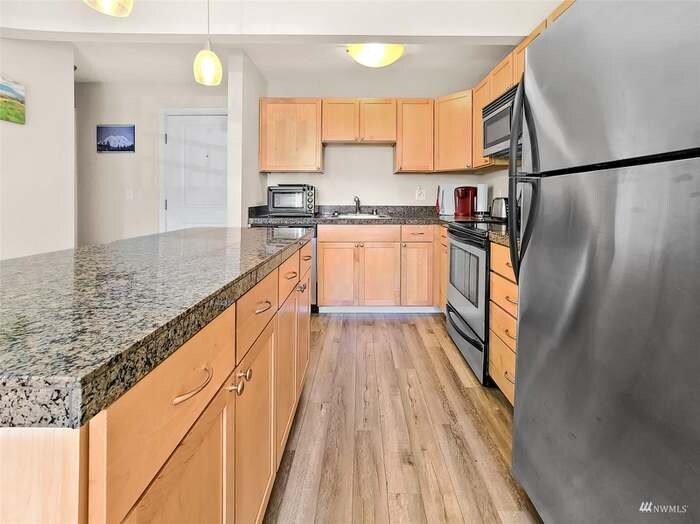 Building Photo - 1116 S 27th St