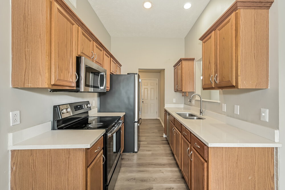 Building Photo - 416 Lake Forest Dr
