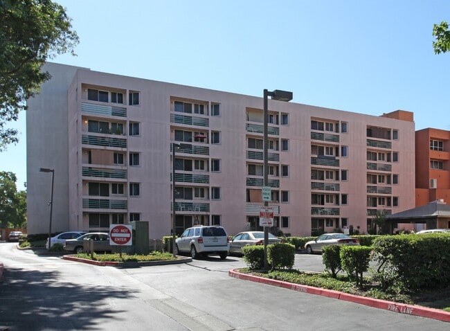Building Photo - 530 Coffee Rd