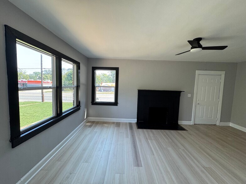 Building Photo - 1536 Bessemer Rd