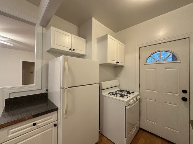 Building Photo - 3828.5 N Fremont St