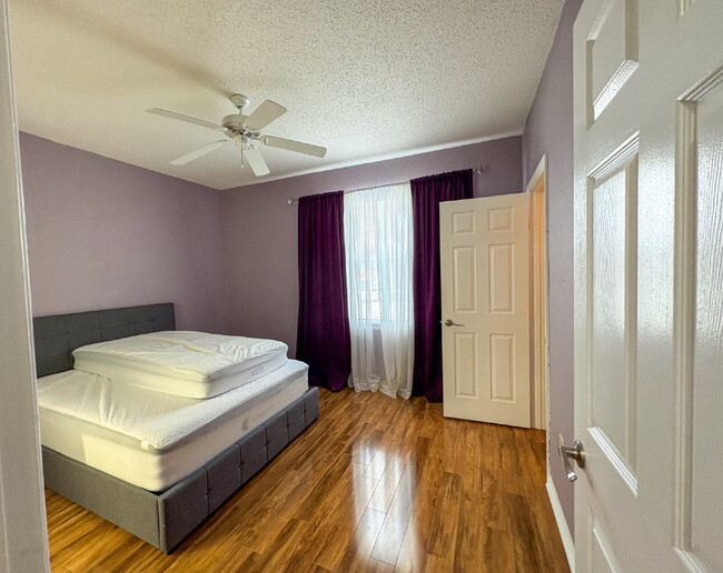 Building Photo - Available Now! Spacious 2-Bed, 2-Bath Cond...