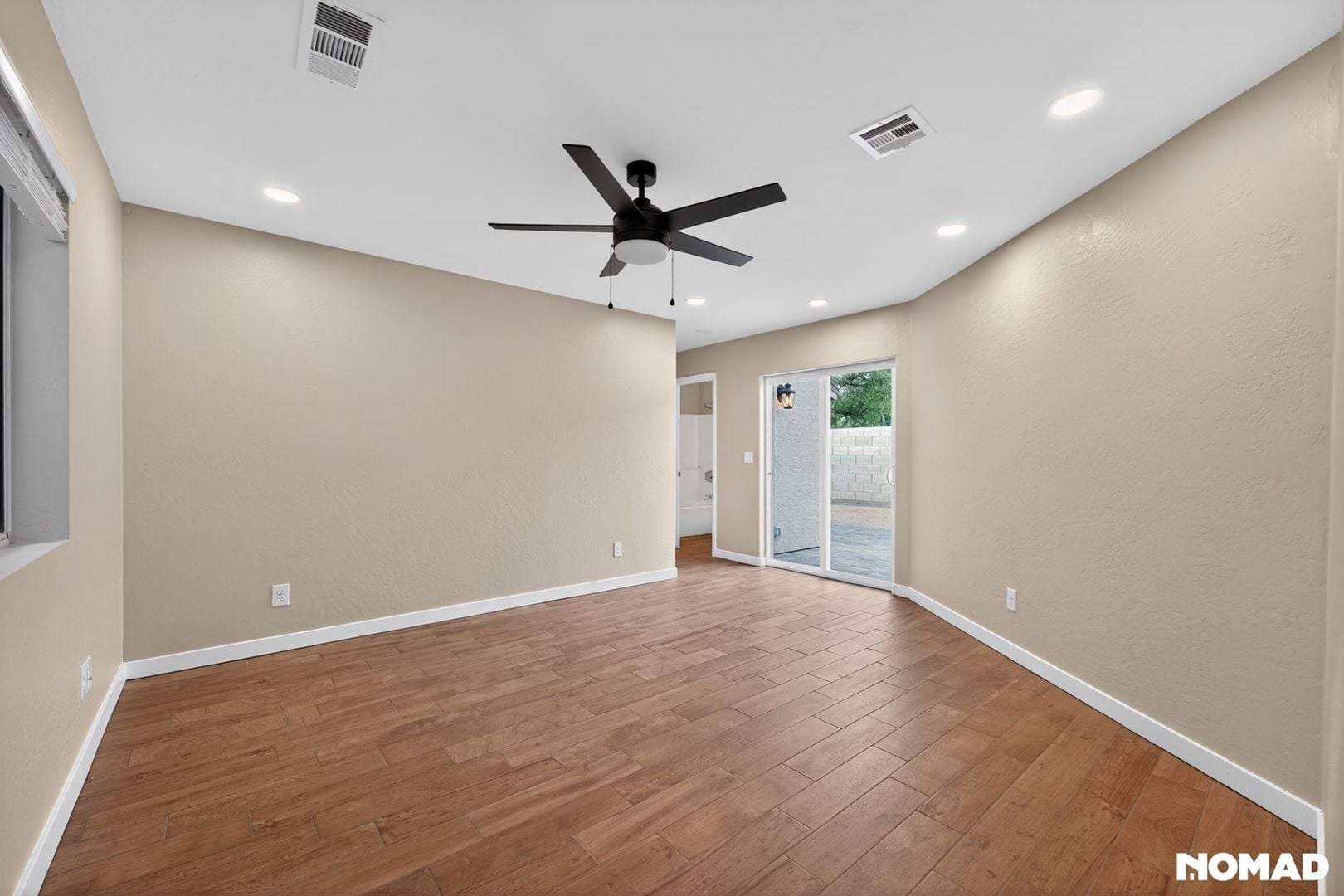 Building Photo - 302 N Cameron St