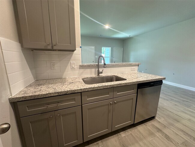 Building Photo - 104 Turner Dr