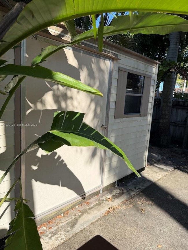 Building Photo - 1811 N 40th Ave