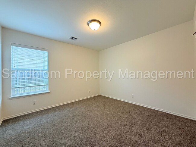 Building Photo - For Lease | Jenks | Available Now!