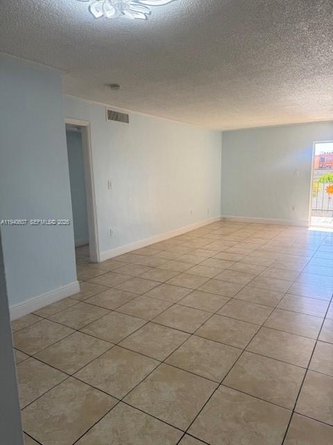 Building Photo - 1810 W 56th St