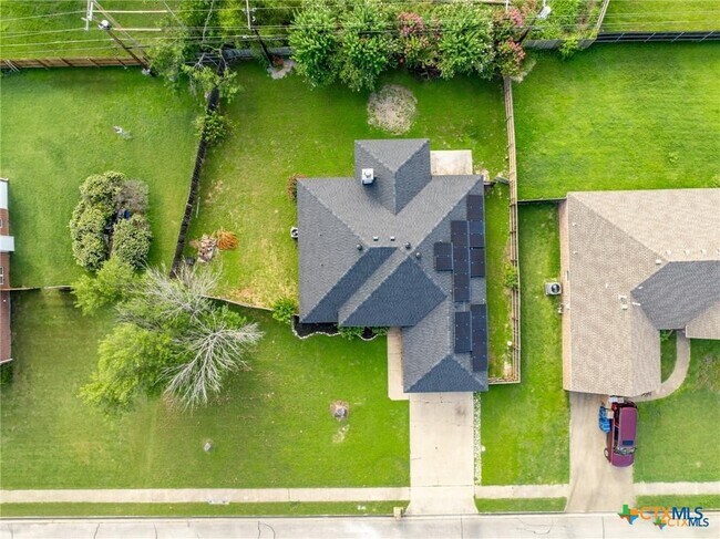 Building Photo - 605 Paintbrush Dr