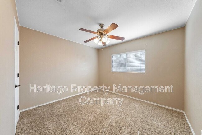 Building Photo - 219 Coriander Bend