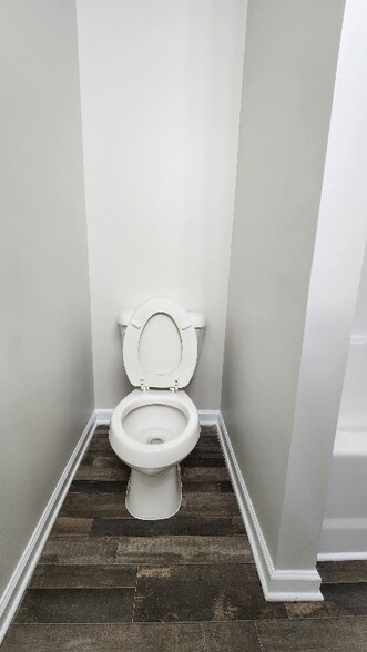 Building Photo - 4041 Liberty Ests Dr