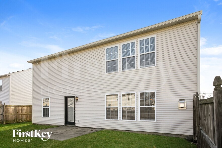 Building Photo - 8744 Orchard Grove Ln