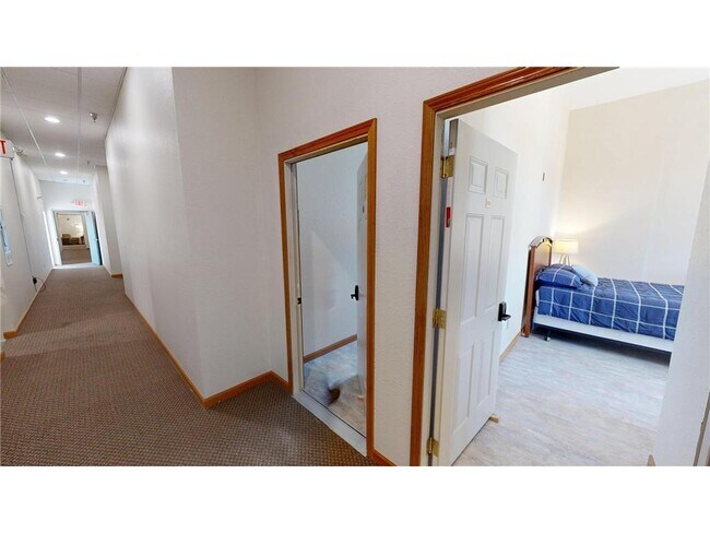 Building Photo - 542 Benson Ave SW