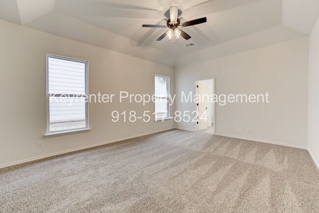 Building Photo - 4 BEDROOM CAPITAL HOME IN SAND SPRINGS!!!