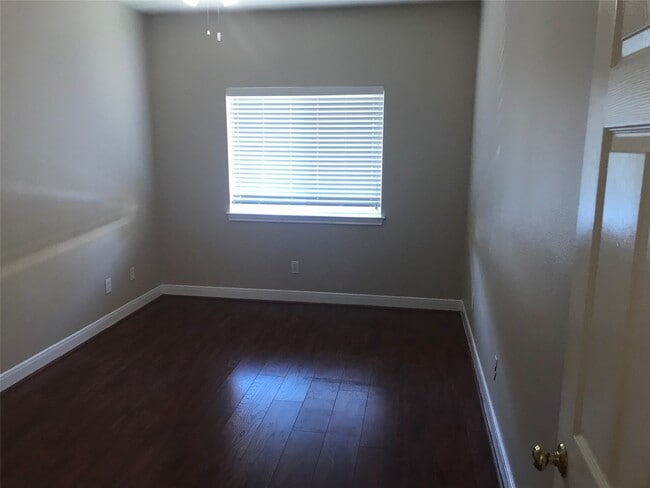 Building Photo - 3610 Chandler Ln