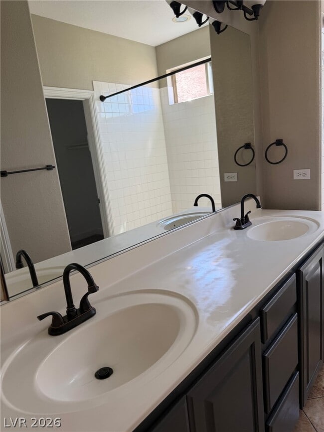 Building Photo - 8122 Altamont Ridge St