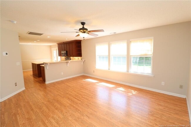 Building Photo - 217 Hartshorn Ct