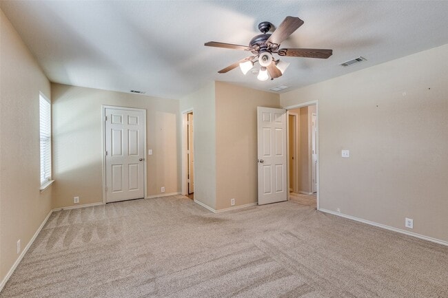 Building Photo - 10721 Traymore Dr