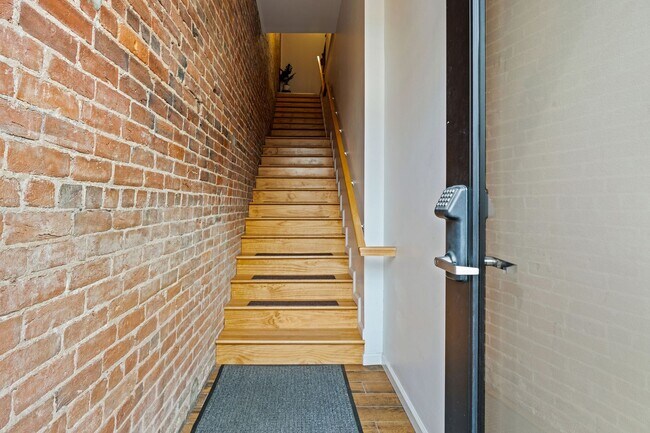 Building Photo - 6 N 18th St