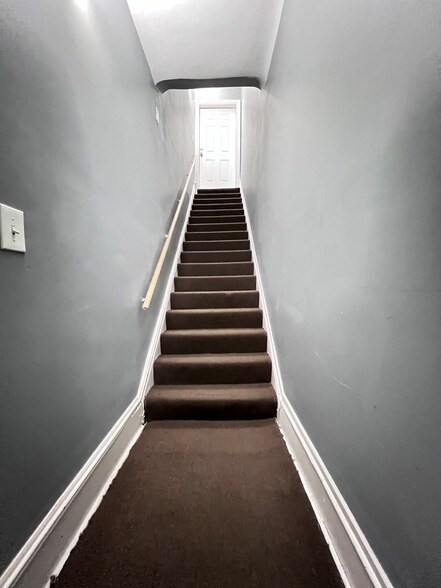 Building Photo - 7057 S Normal Blvd