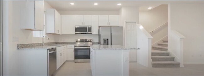 Building Photo - 4312 Sailplane Ct