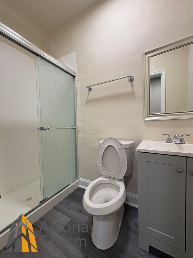 Building Photo - Move-In Ready 4-Bedroom Home with Updated ...