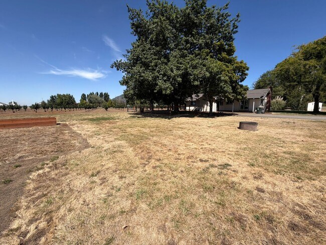 Building Photo - 27840 7 Mile Ln
