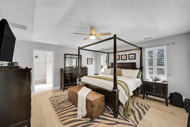 Building Photo - 8606 Arrowhead Dr