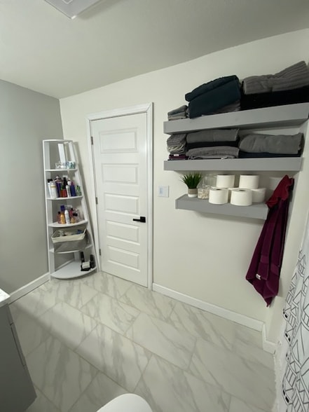 Building Photo - 311 Chapel Dr