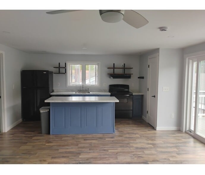 Building Photo - 21 Ayer Cir