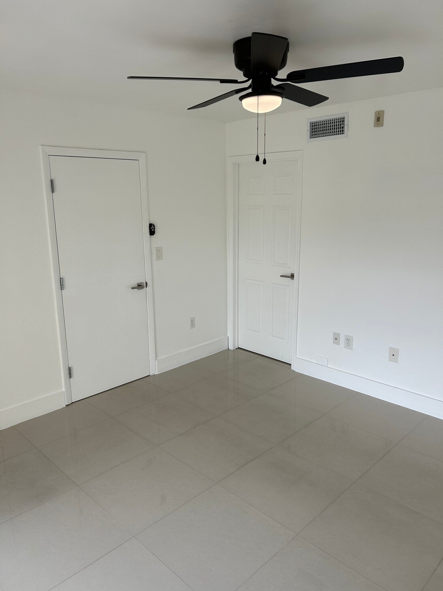 Building Photo - 2075 SW 122nd Ave
