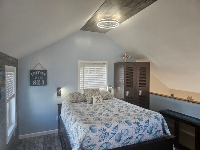 Building Photo - 141 Taylor Ave