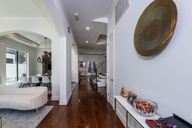 Building Photo - 1409 Indiana St