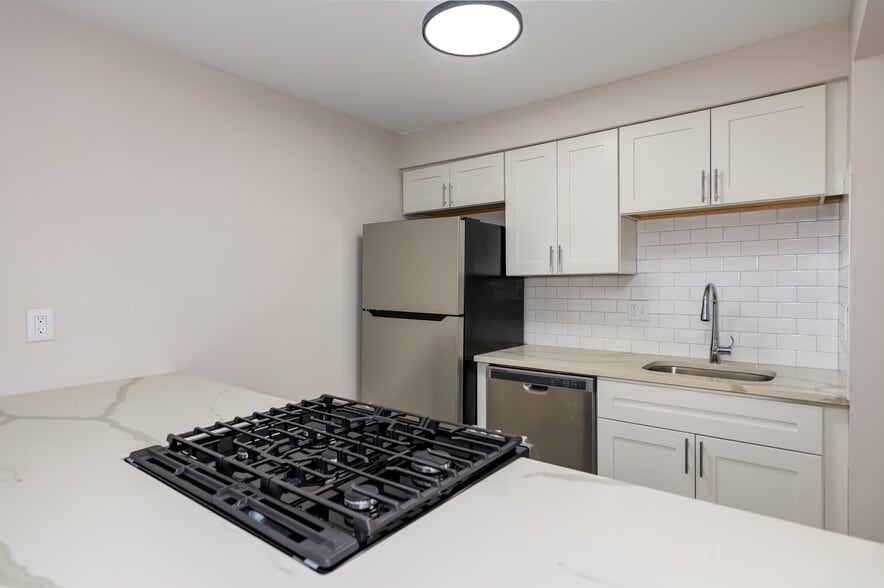 THE OAKS AT SOUTH COUNTY 1194 Casa Brazilia Dr Saint Louis MO 63129 Apartment Finder