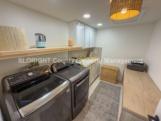 Building Photo - AVAILABLE APRIL - Beautifully Updated Furnished Home in Avila Beach - 3 Bed / 2.5 Bath