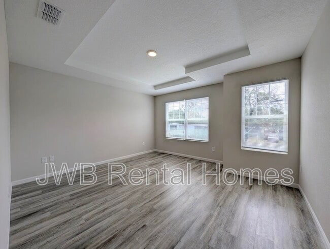 Building Photo - 9027 Cocoa Ave