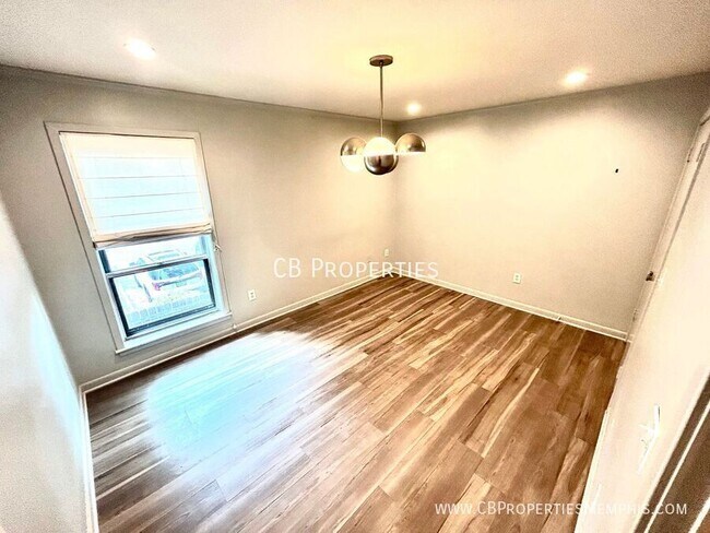 Building Photo - 1047 June Rd