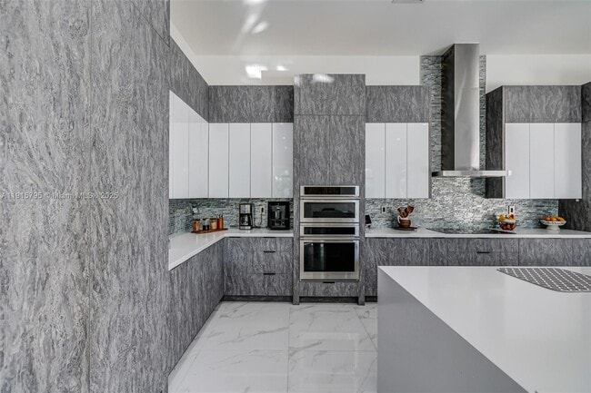 Building Photo - 250 NW 129th Ave