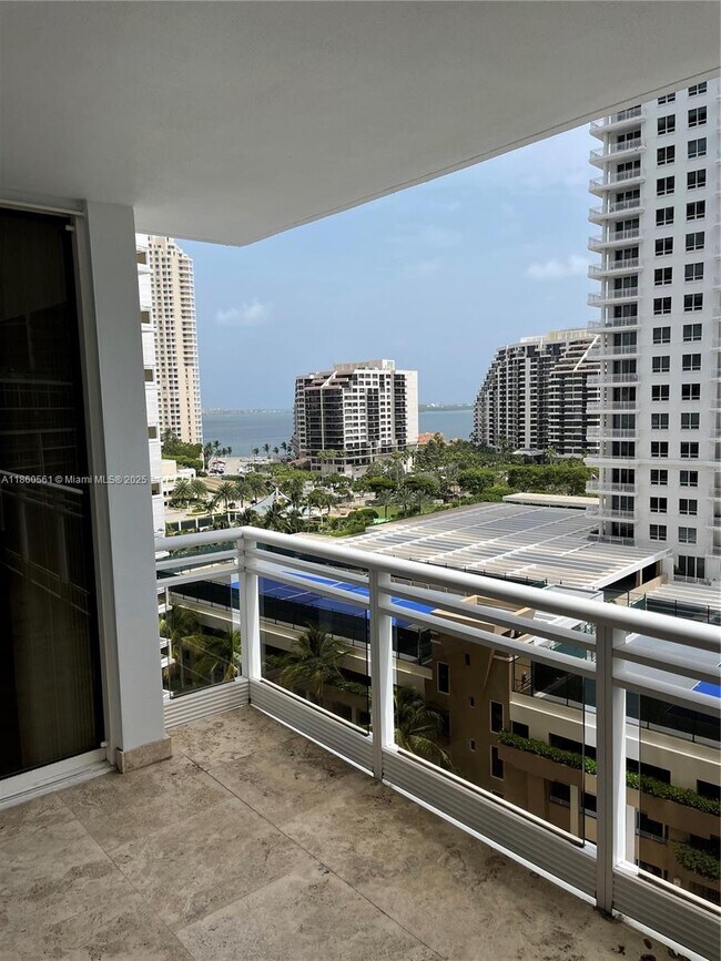 Building Photo - 901 Brickell Key Blvd