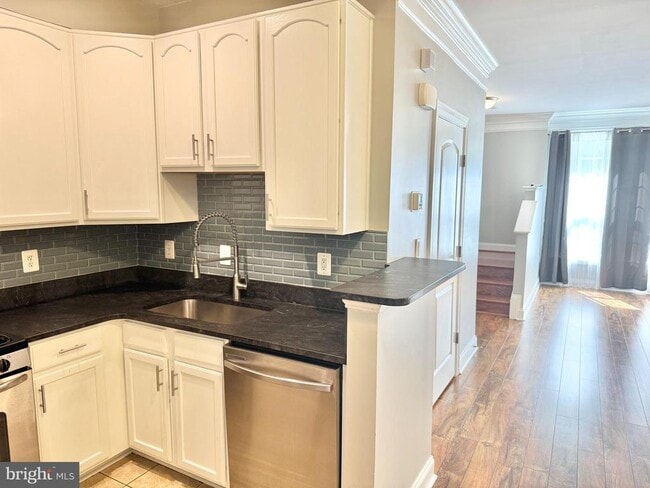 Building Photo - 2304 Margraf Cir